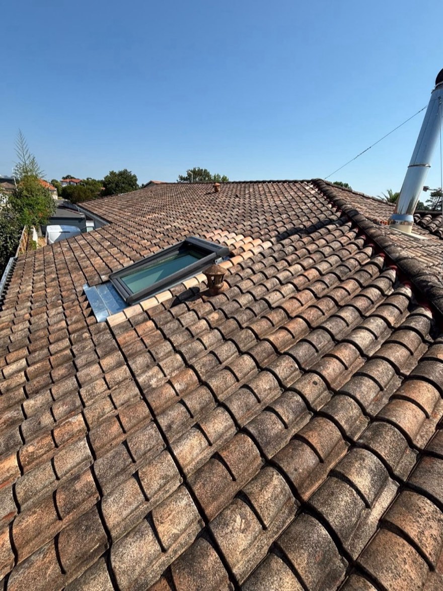 Pose d'un Velux et entourage en zinc